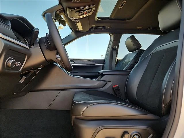 New 2026 White Jeep L LAREDO ALTITUDE 4X4 image 12