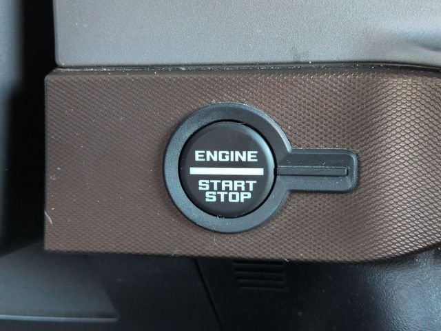 Used 2022 Green Ford Outer Banks image 19