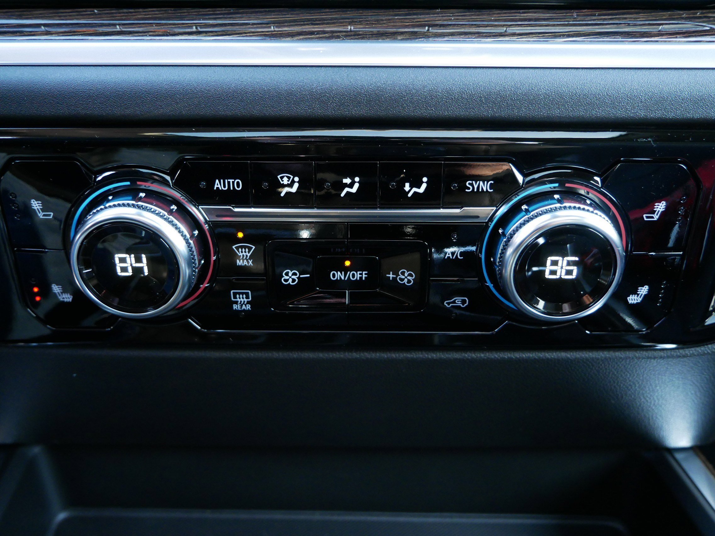 2026 GMC Sierra 1500 Elevation - Photo 8