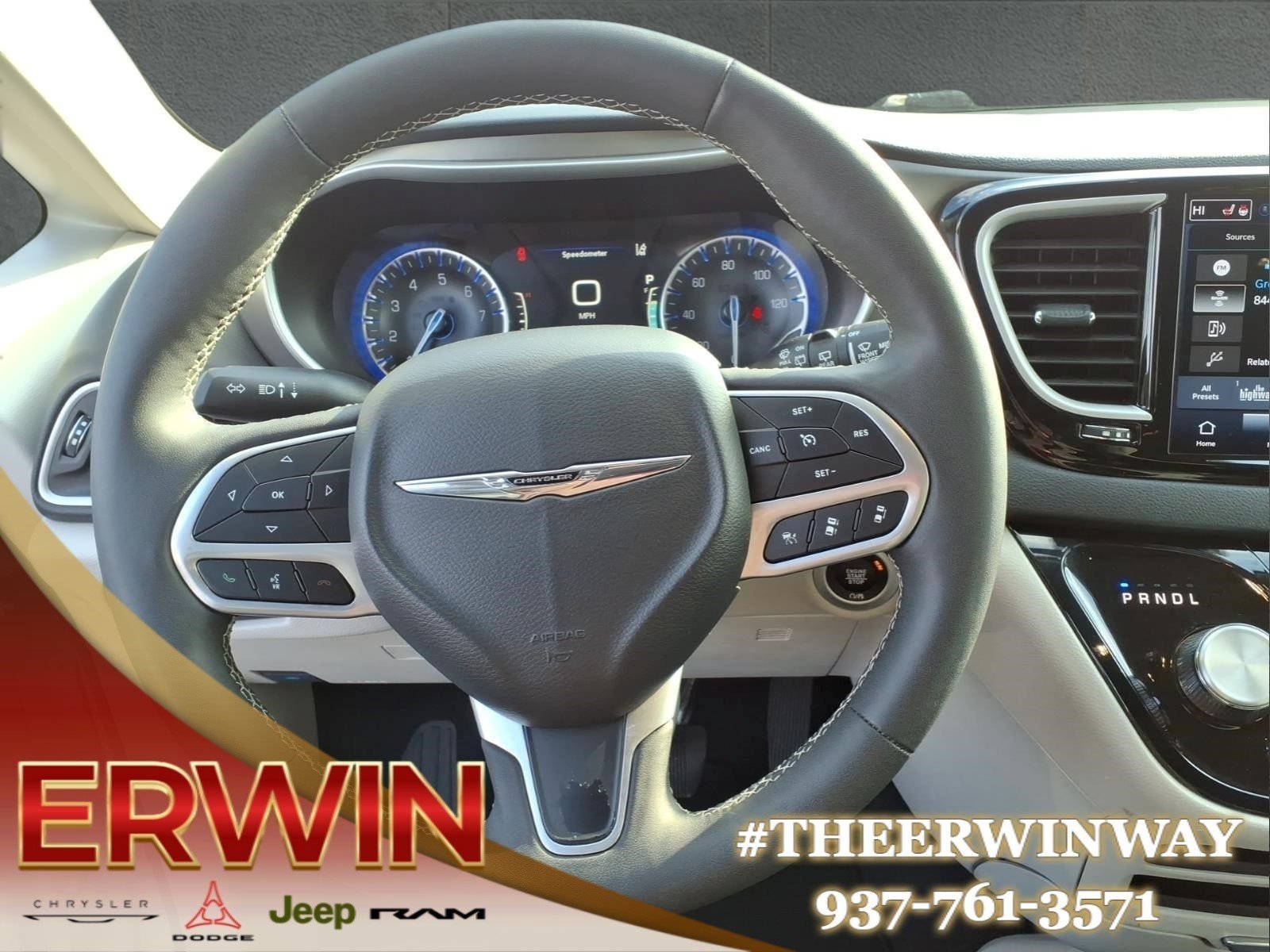 Certified Used 2024 Sil Chrysler Touring L image 17