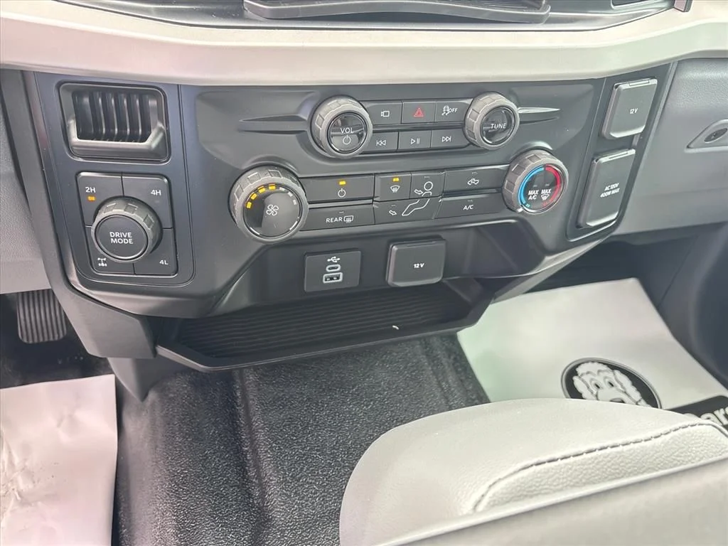 2026 Ford F-350 Super Duty XL - Photo 39