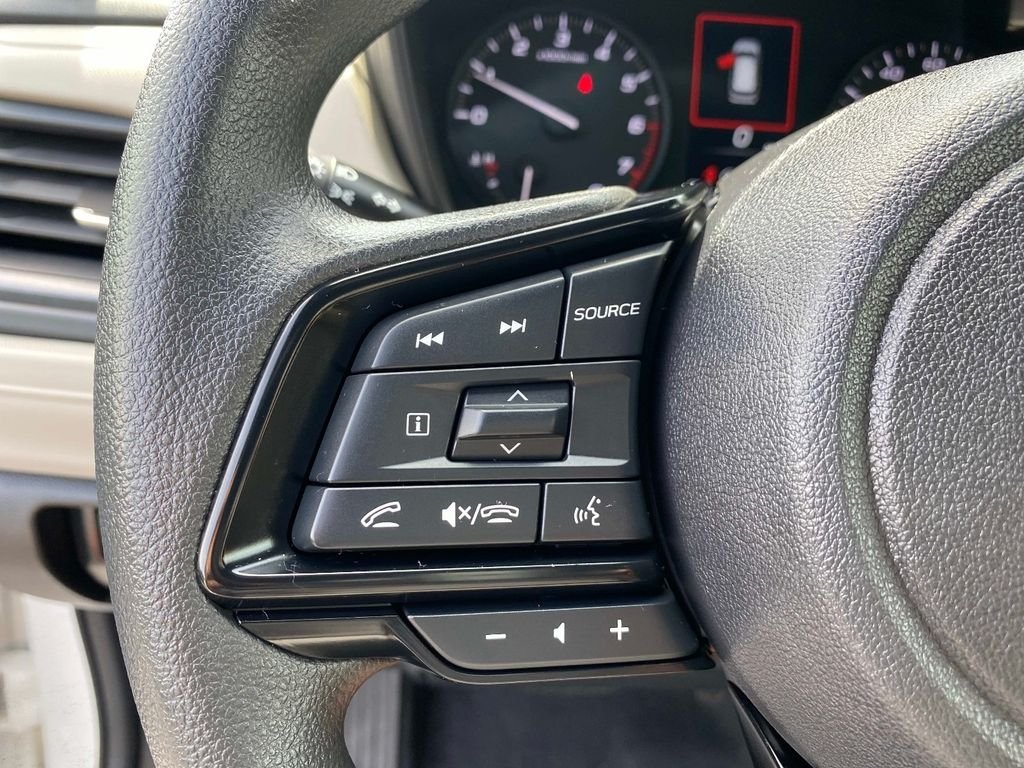 Used 2025 White Subaru Base image 16