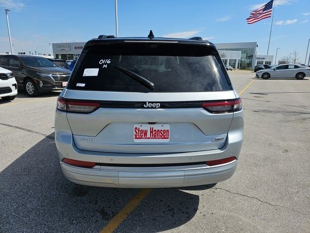 New 2026 Silver Zynith Jeep Summit image 4