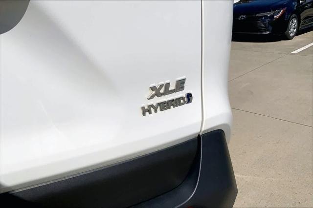 Certified Used 2022 ICE CAP Toyota  image 10