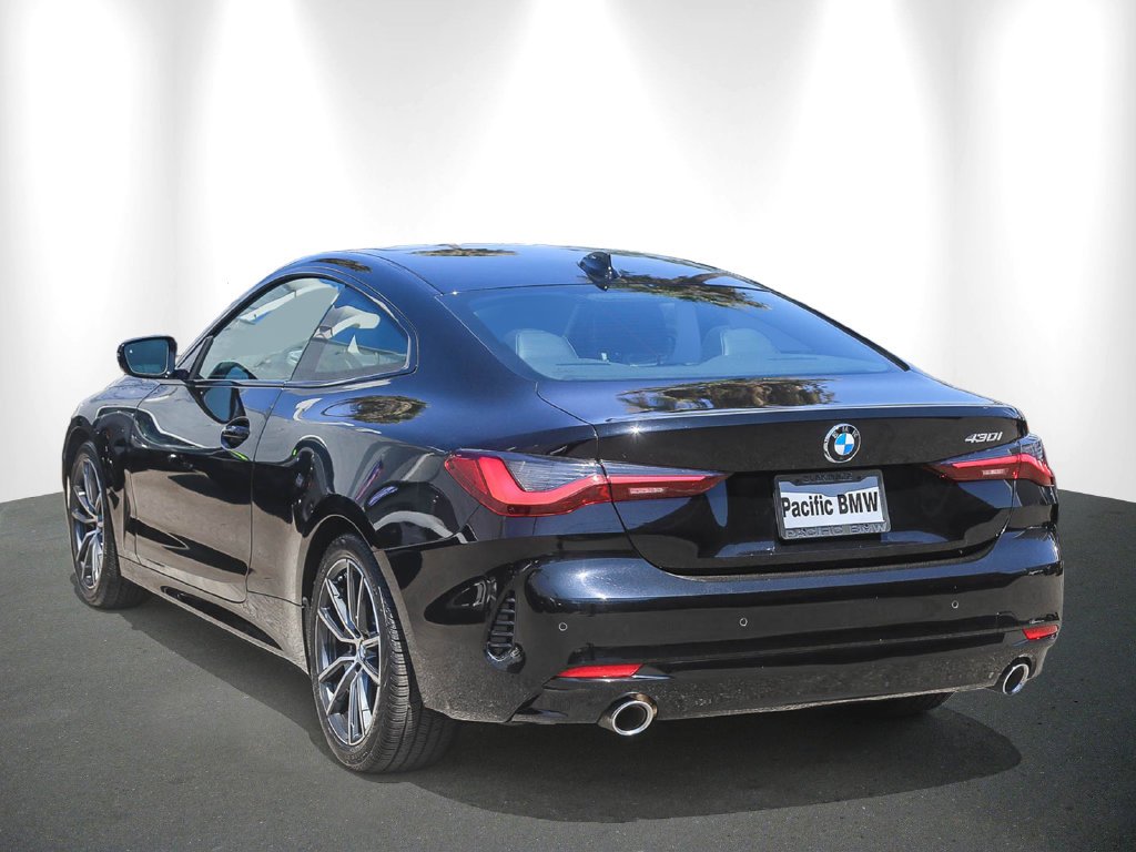 2023 BMW 4 Series photo 4