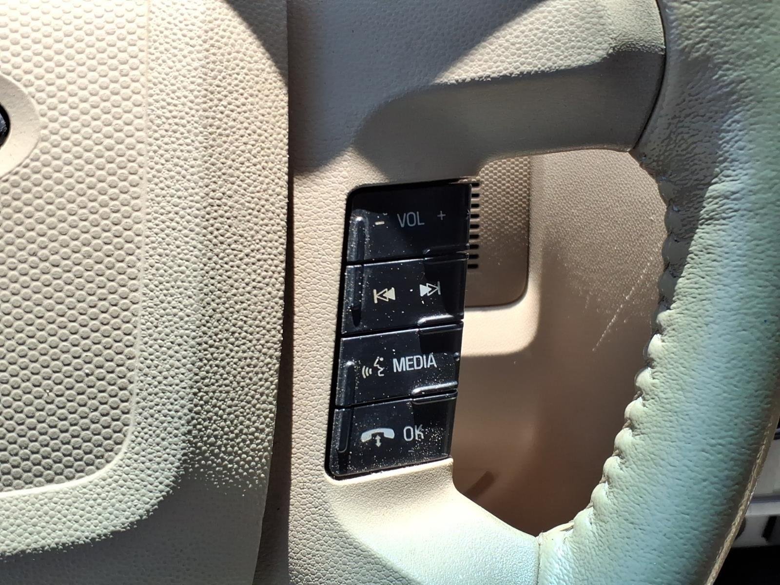 Used 2012 White Suede Ford XLT image 18