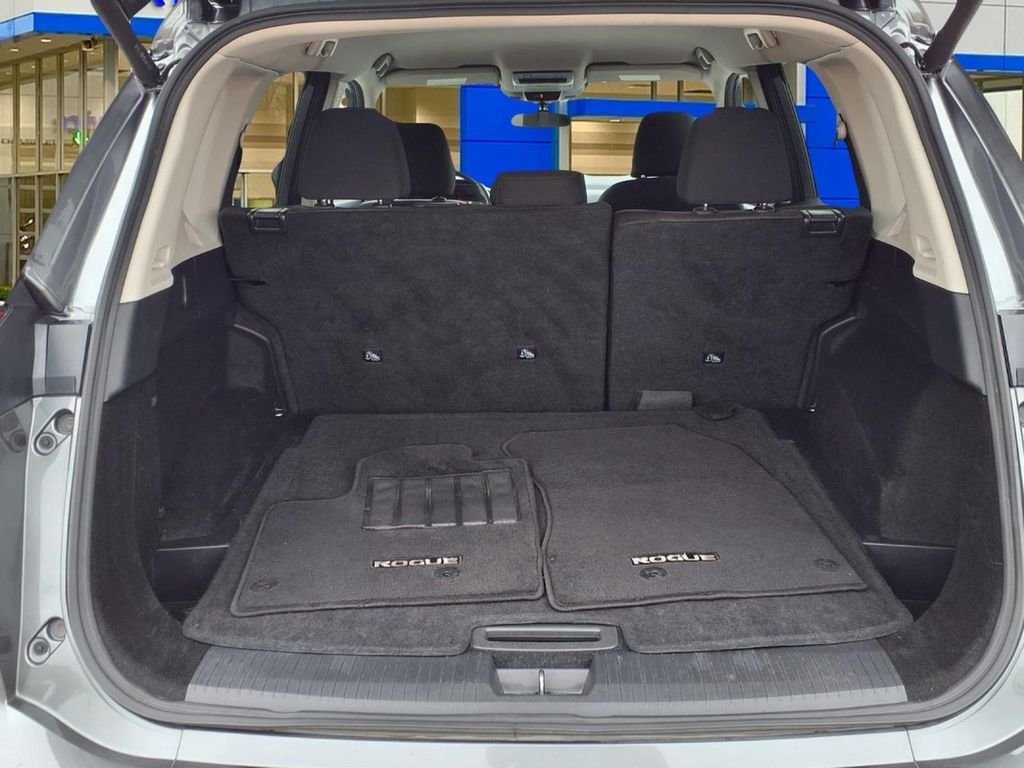 Used 2025 Gray Nissan SV FWD image 24