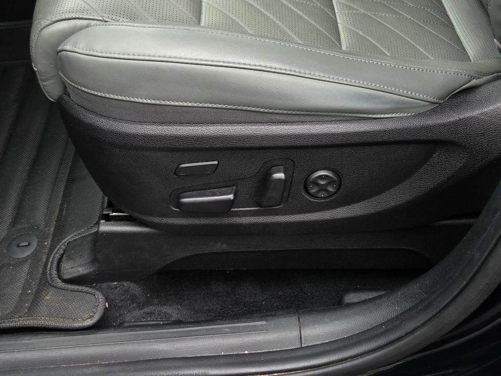 Used 2023 Ebony Black Kia SX-Prestige X-Pro image 14