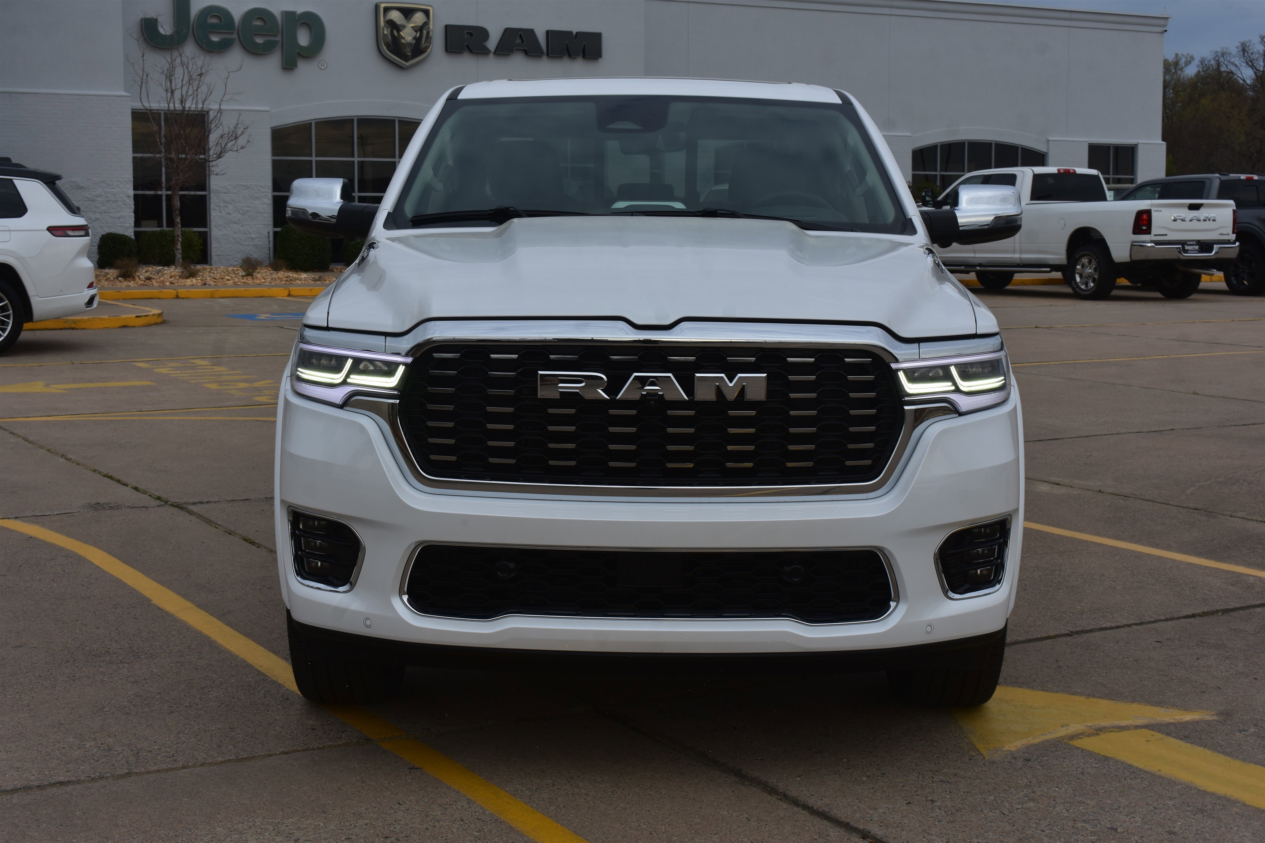 New 2026 Ivory White Tri-Coat Pearl-Coat Exterior Paint RAM Tungsten image 2