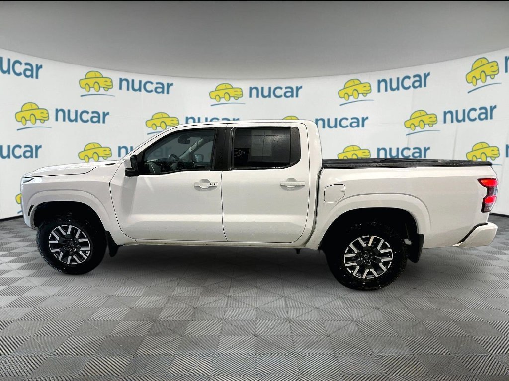 Used 2024 White Nissan SL image 4