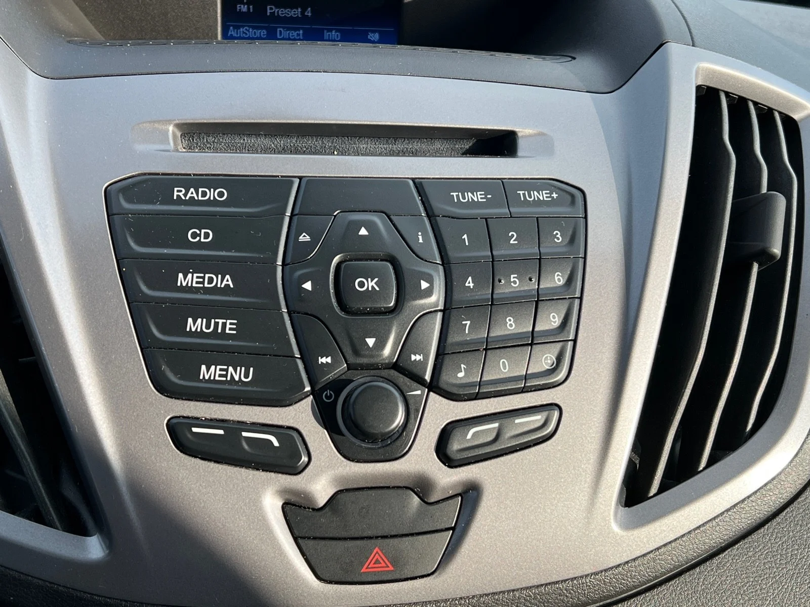 Used 2019 Oxford White Ford XLT T-350 148