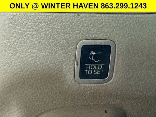 Used 2023 White Jeep Series II image 27