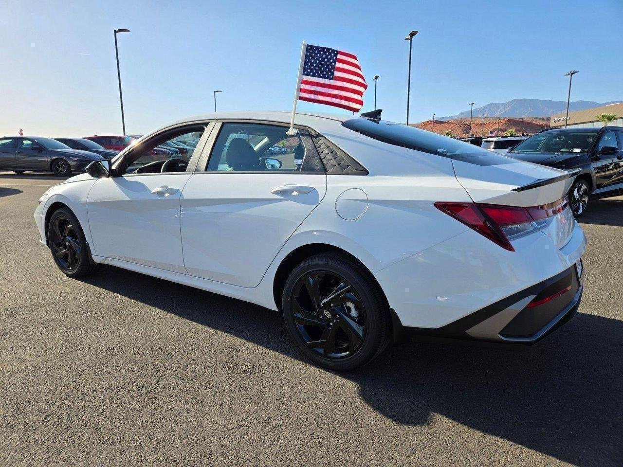 New 2026 White Hyundai SEL Sport image 4
