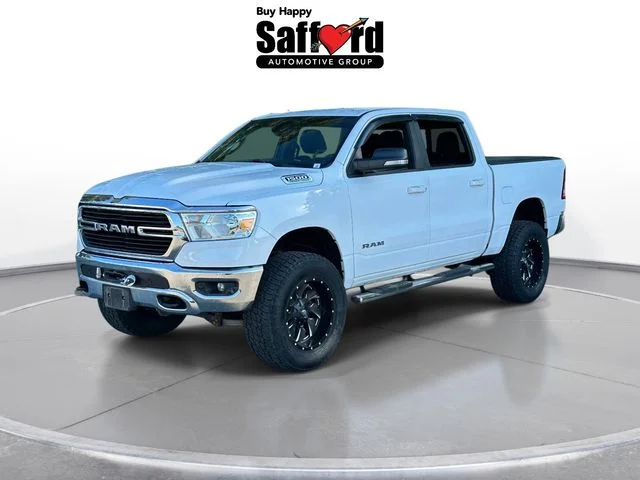 2021 RAM 1500 Big Horn/Lone Star 4x4 Crew Cab 5'7's photo