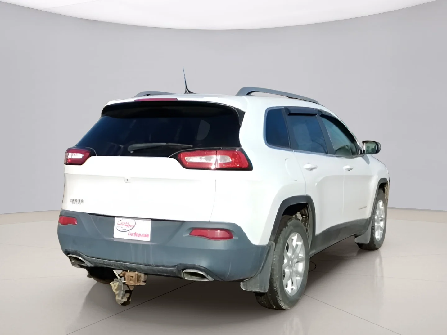 Used 2016 White Jeep LATITUDE image 3