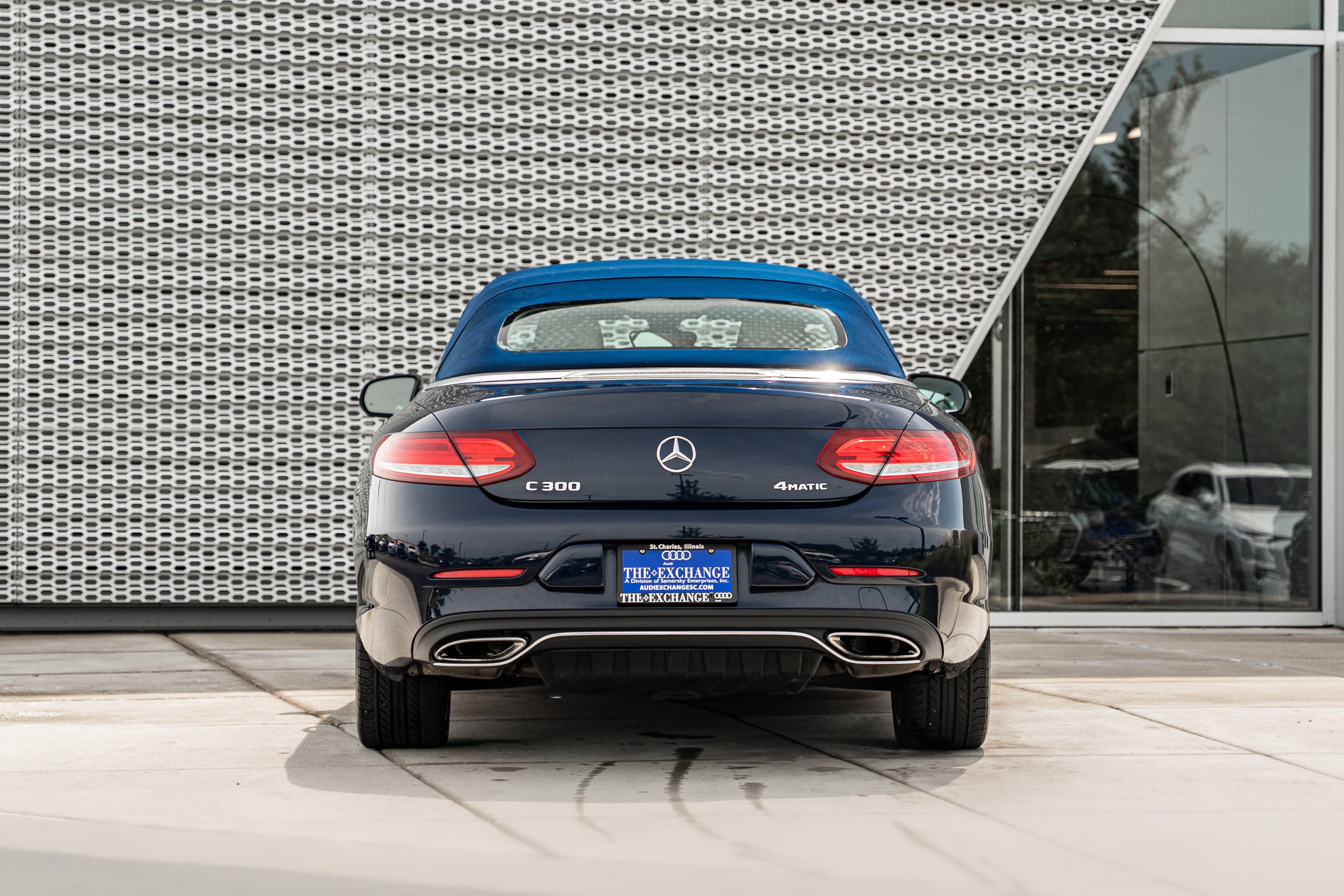 Used 2017 Brilliant Blue Metallic Mercedes-Benz C 300 image 28