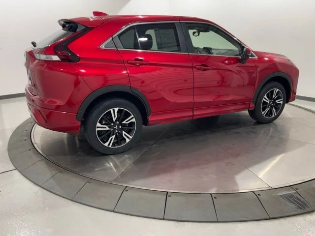 Used 2024 Red Mitsubishi SEL image 5