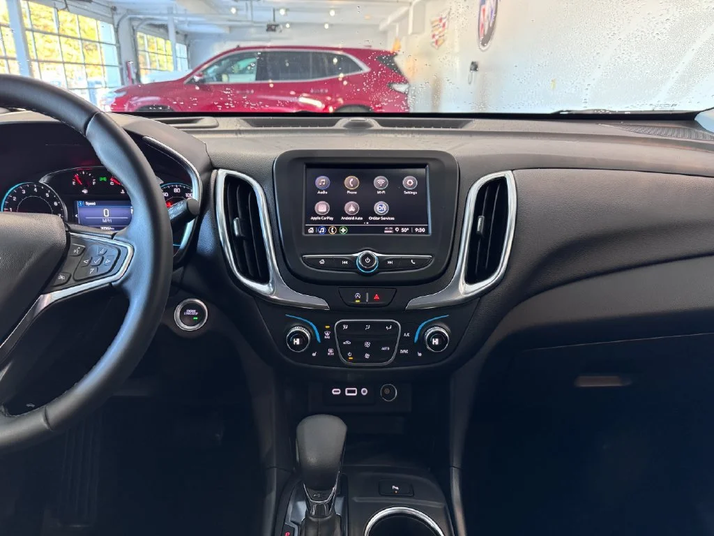 2024 Chevrolet Equinox LT - Photo 17