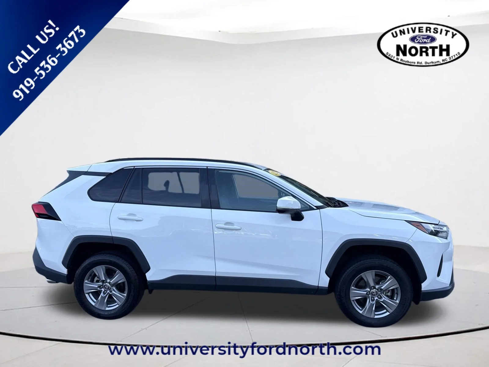 Used 2022 White Toyota XLE image 8