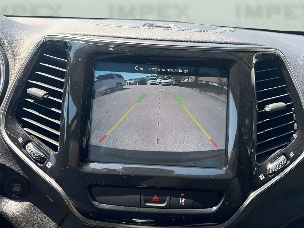 Used 2022 Gray Jeep Limited image 21