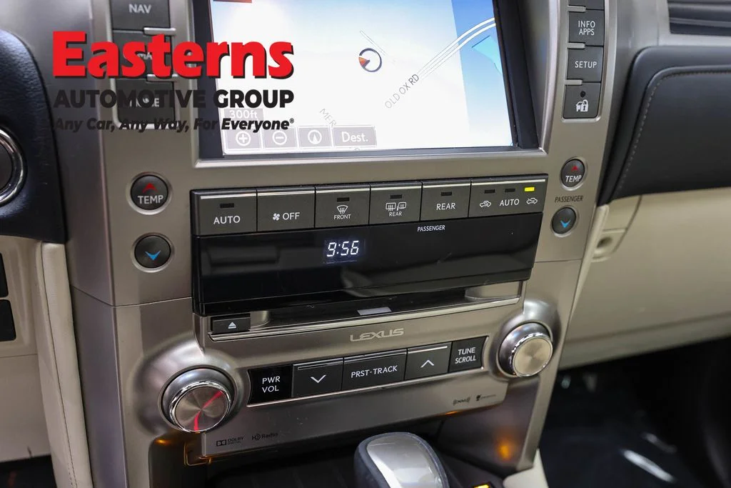 Used 2020 White Lexus 460 image 20