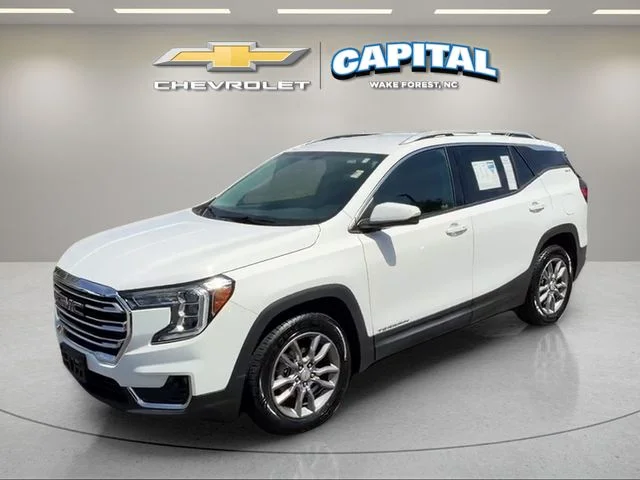 Used 2024 White GMC SLT image 1