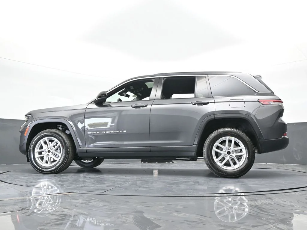 New 2026 Baltic Gray Metallic Clearcoat Jeep Laredo X image 55