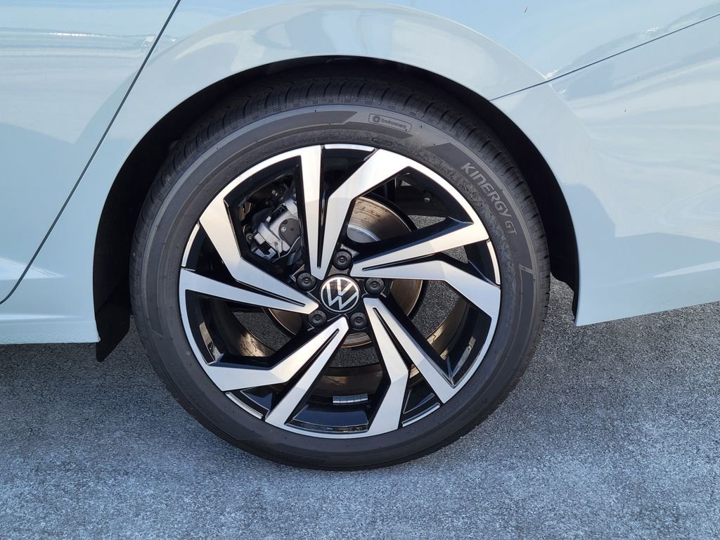 New 2026 Gray Volkswagen 1.5T SEL image 5