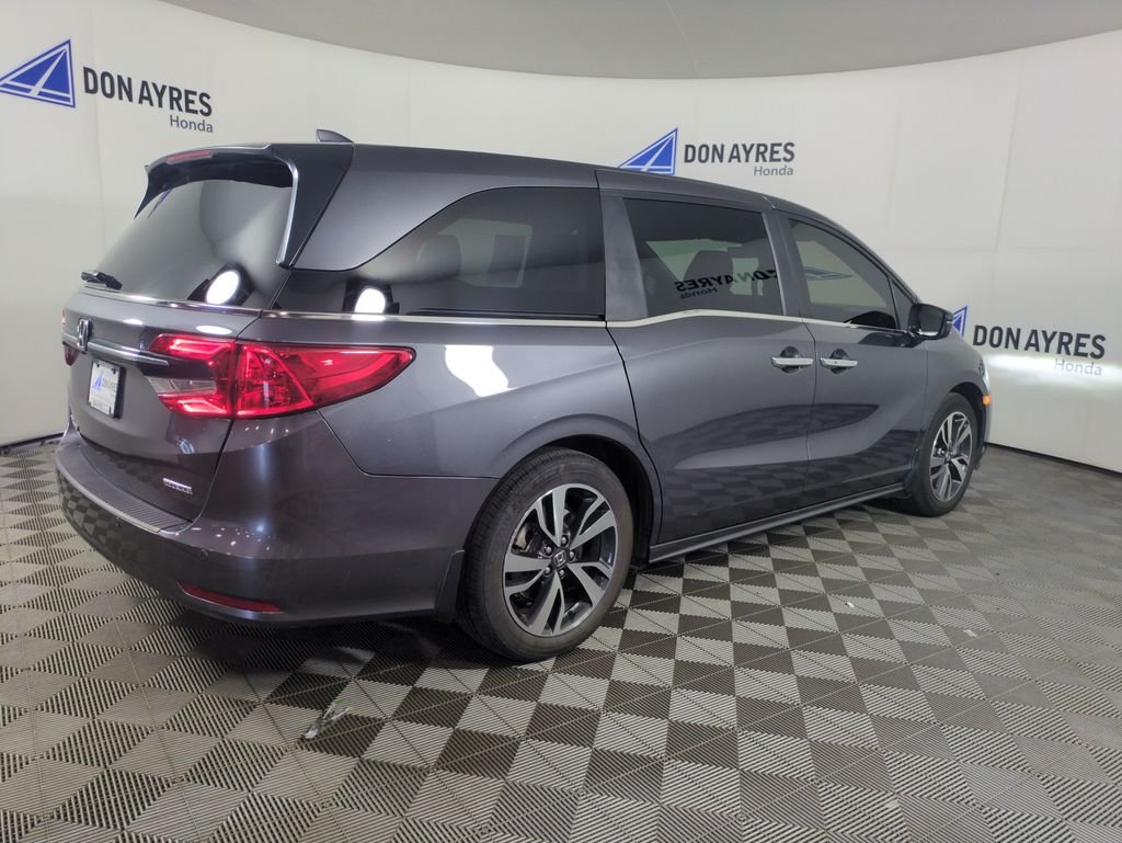 Certified Used 2024 Modern Steel Metallic Honda Touring image 9