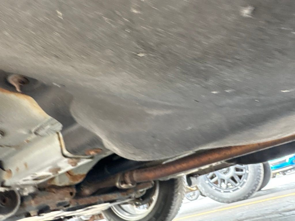 Used 2018 Red Honda EX image 3