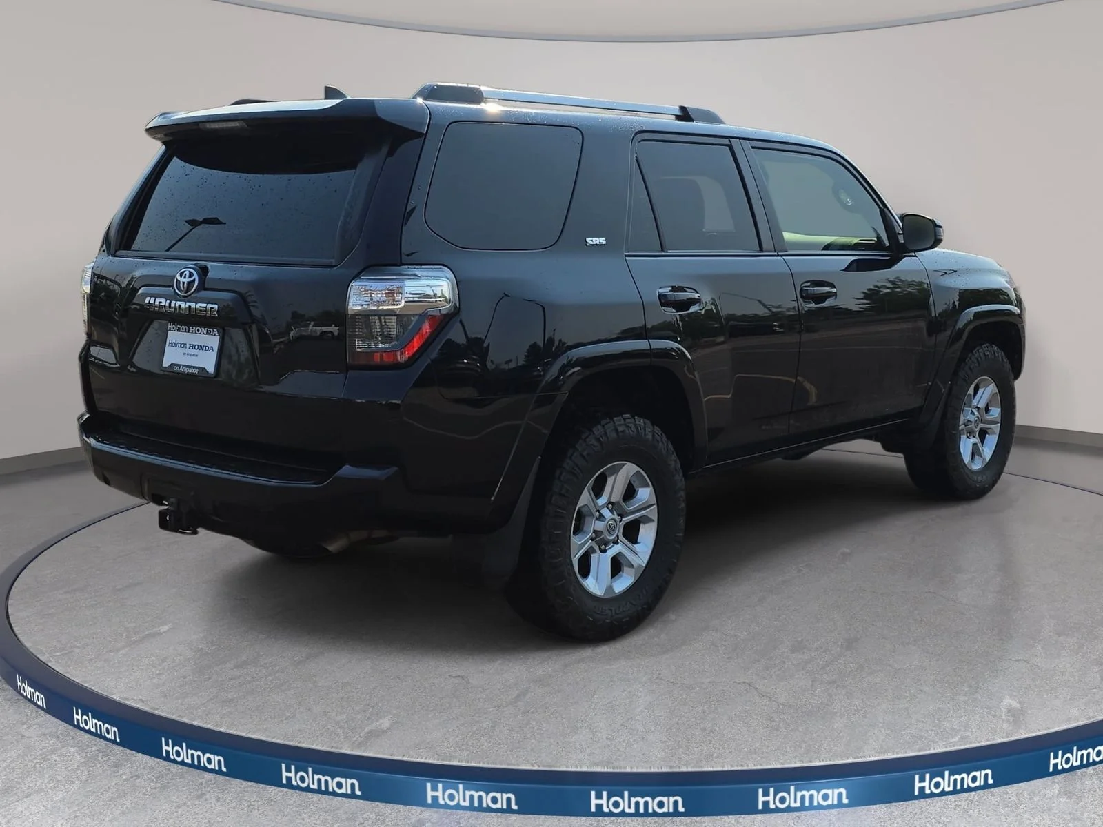 Used 2021 Midnight Black Metallic Toyota SR5 image 6