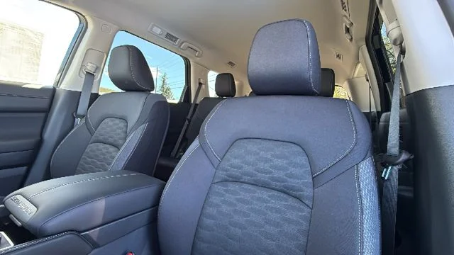 2026 Nissan Pathfinder SV - Photo 11