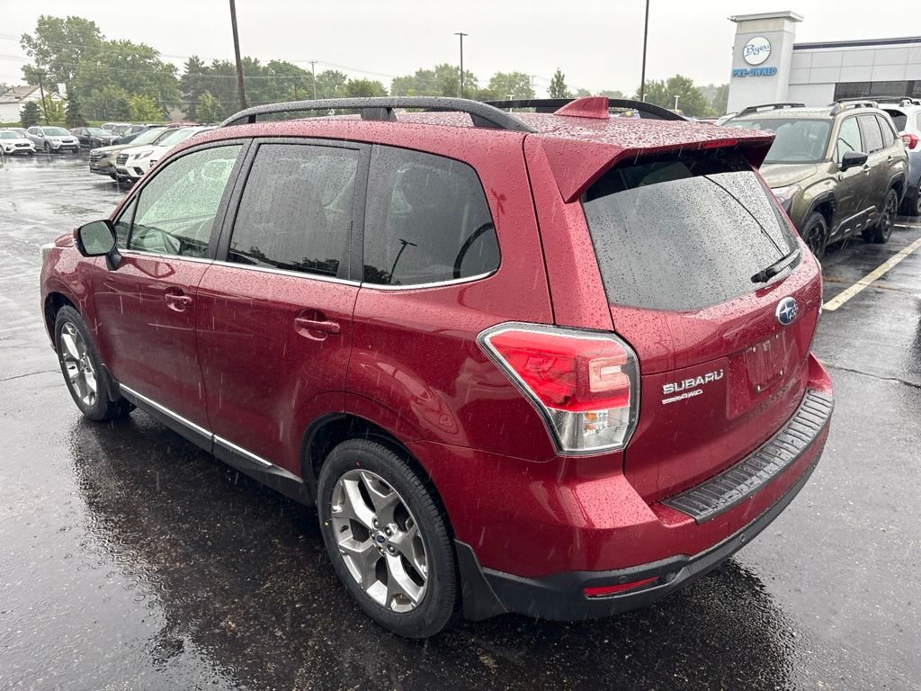 Used 2018 Red Subaru 2.5i Touring image 5
