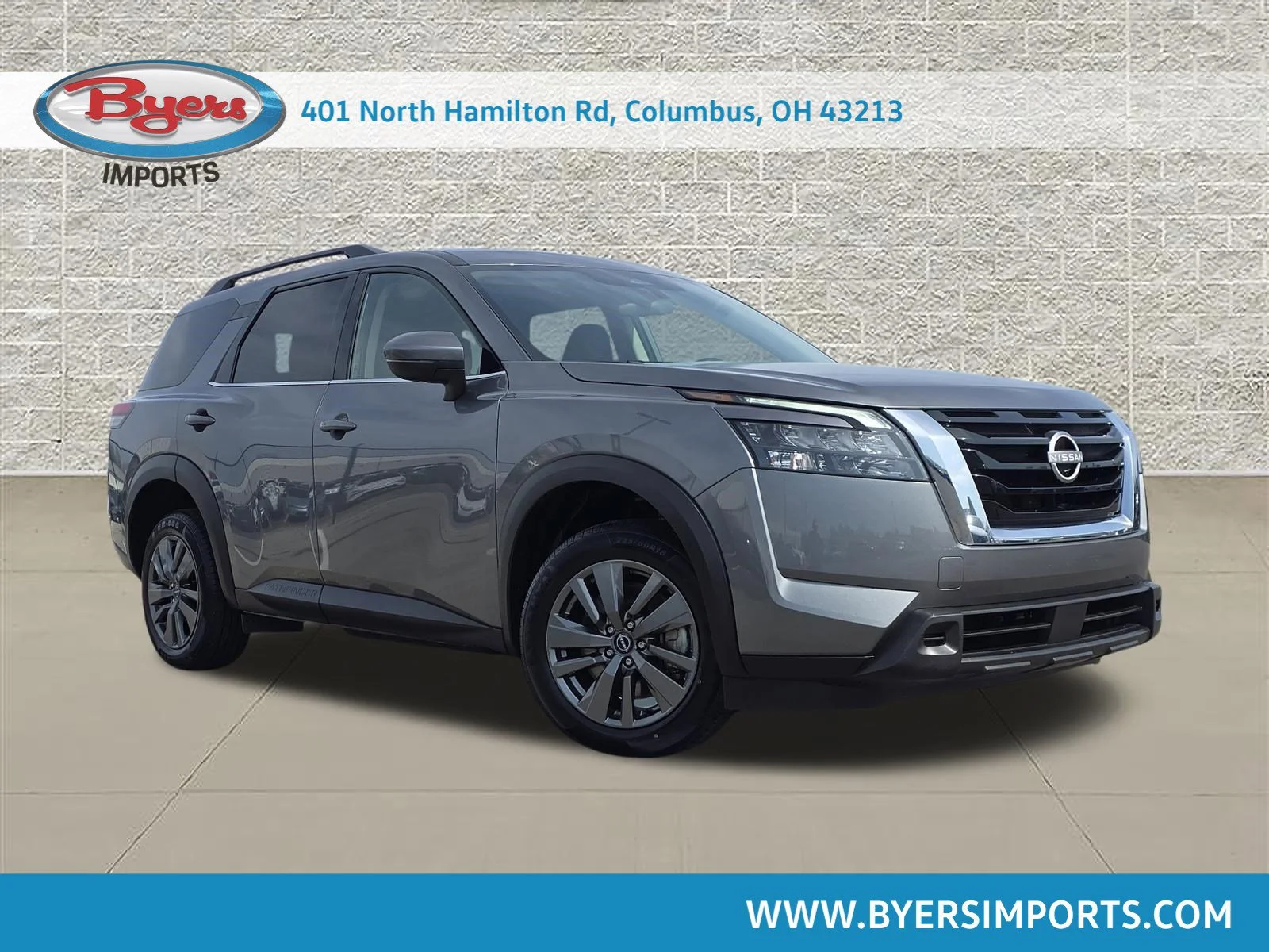 2025 Nissan Pathfinder SV 4WD's photo