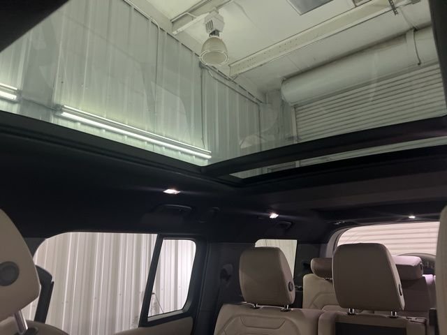 2023 Land Rover Defender S - Photo 38