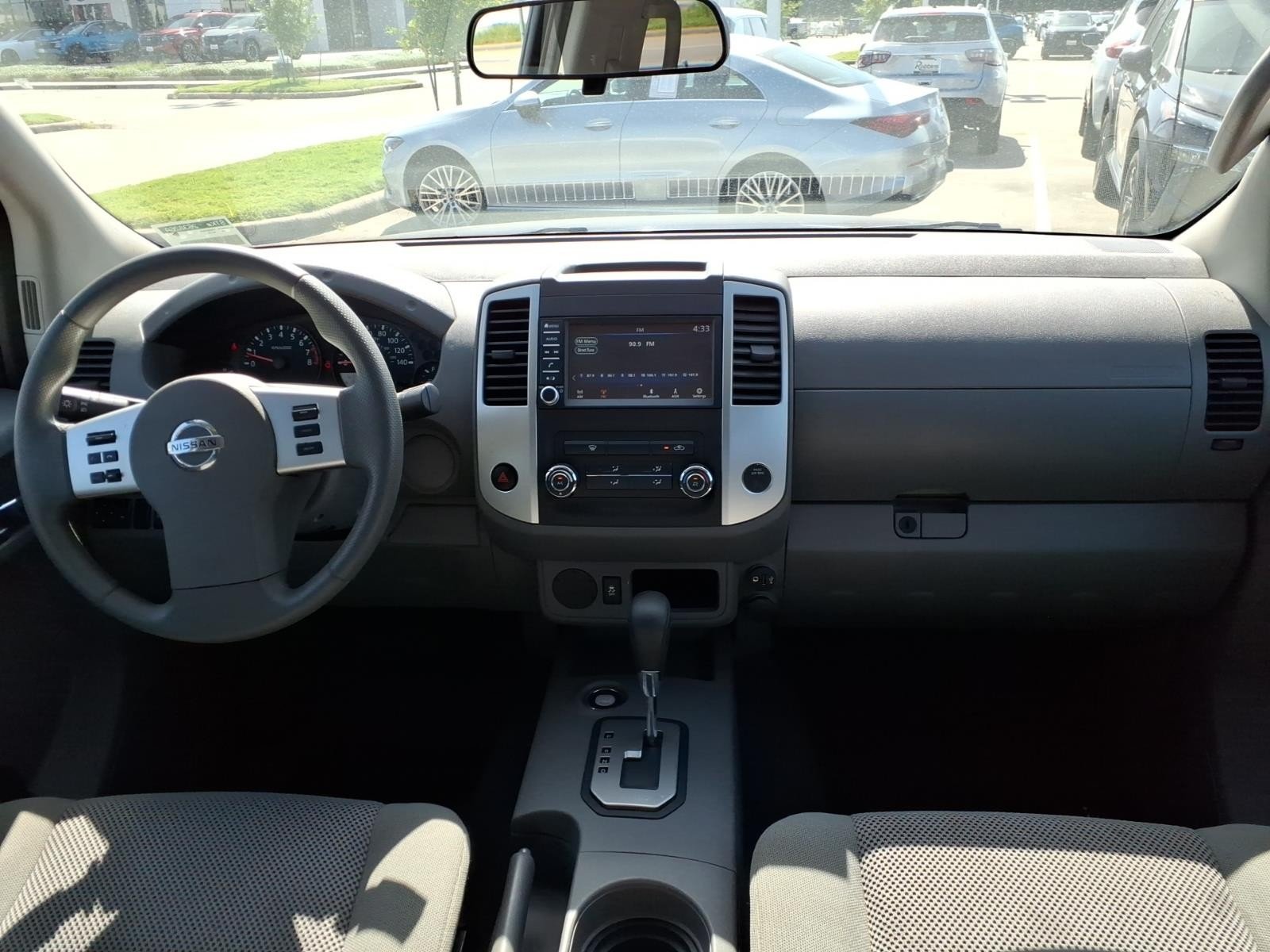 2021 Nissan Frontier SV - 11