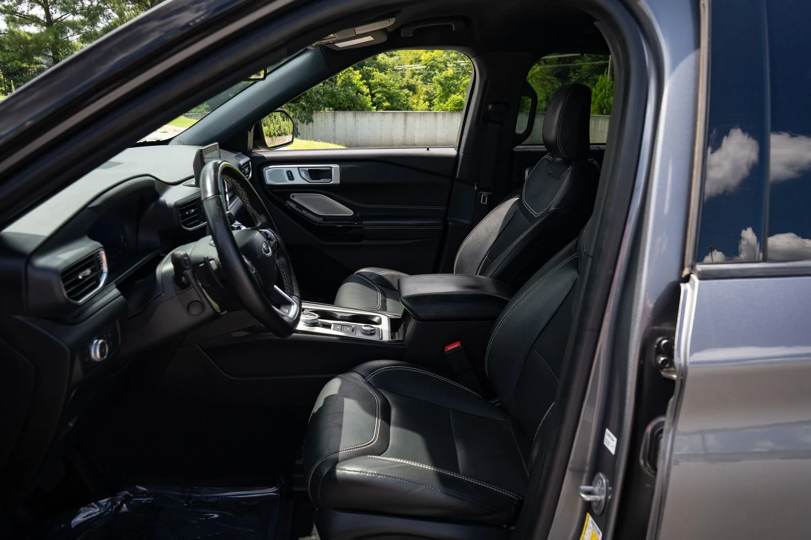 Used 2022 Gray Metallic Ford ST image 14