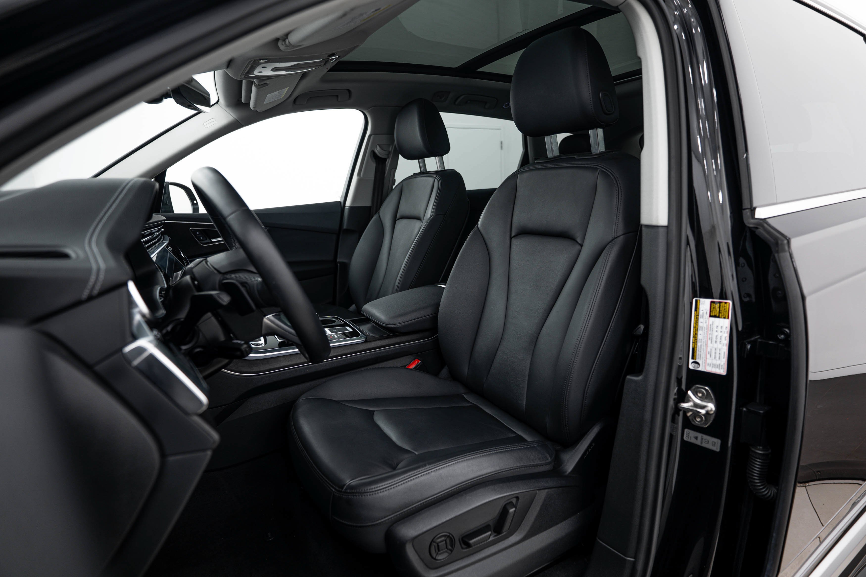 Certified Used 2023 Mythos Black Metallic Audi Premium image 13