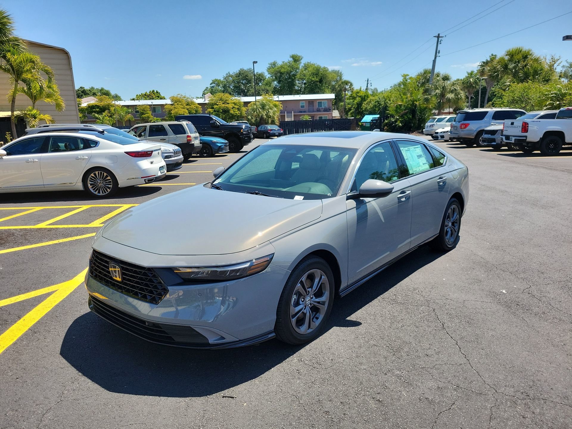 New 2026 Urban Gray Pearl Honda EX-L image 10