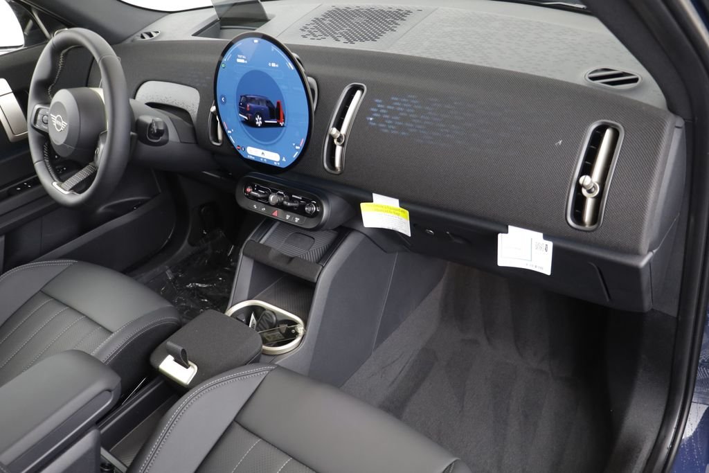 New 2027 C6f MINI Iconic image 20