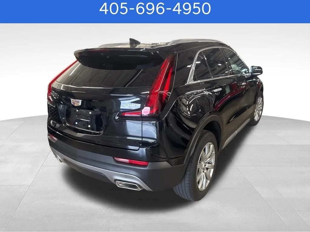Pre-Owned 2023 Cadillac XT4 FWD Premium Luxury