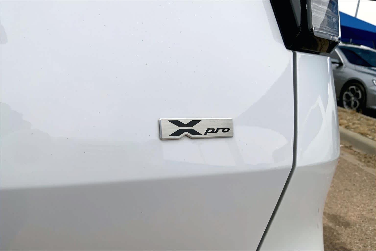 Used 2023 Glacial White Pearl Kia X-Pro Prestige image 10