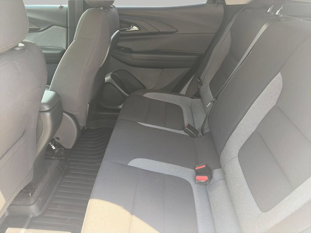Used 2023 White Chevrolet LT image 13