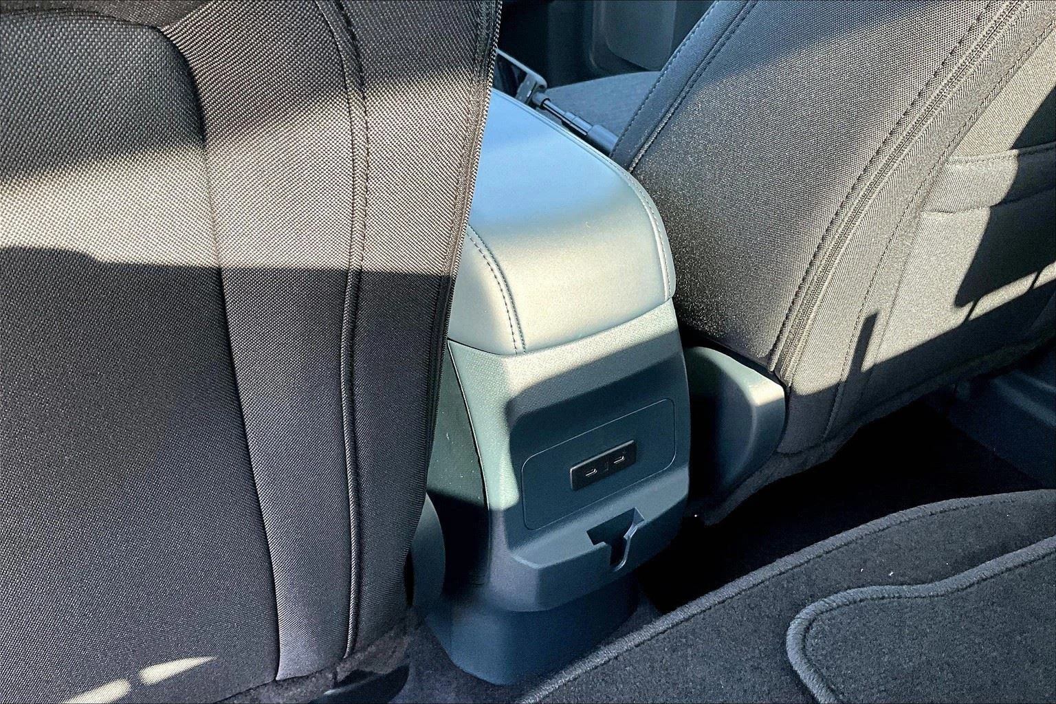 2025 Ford Maverick XL - Photo 17