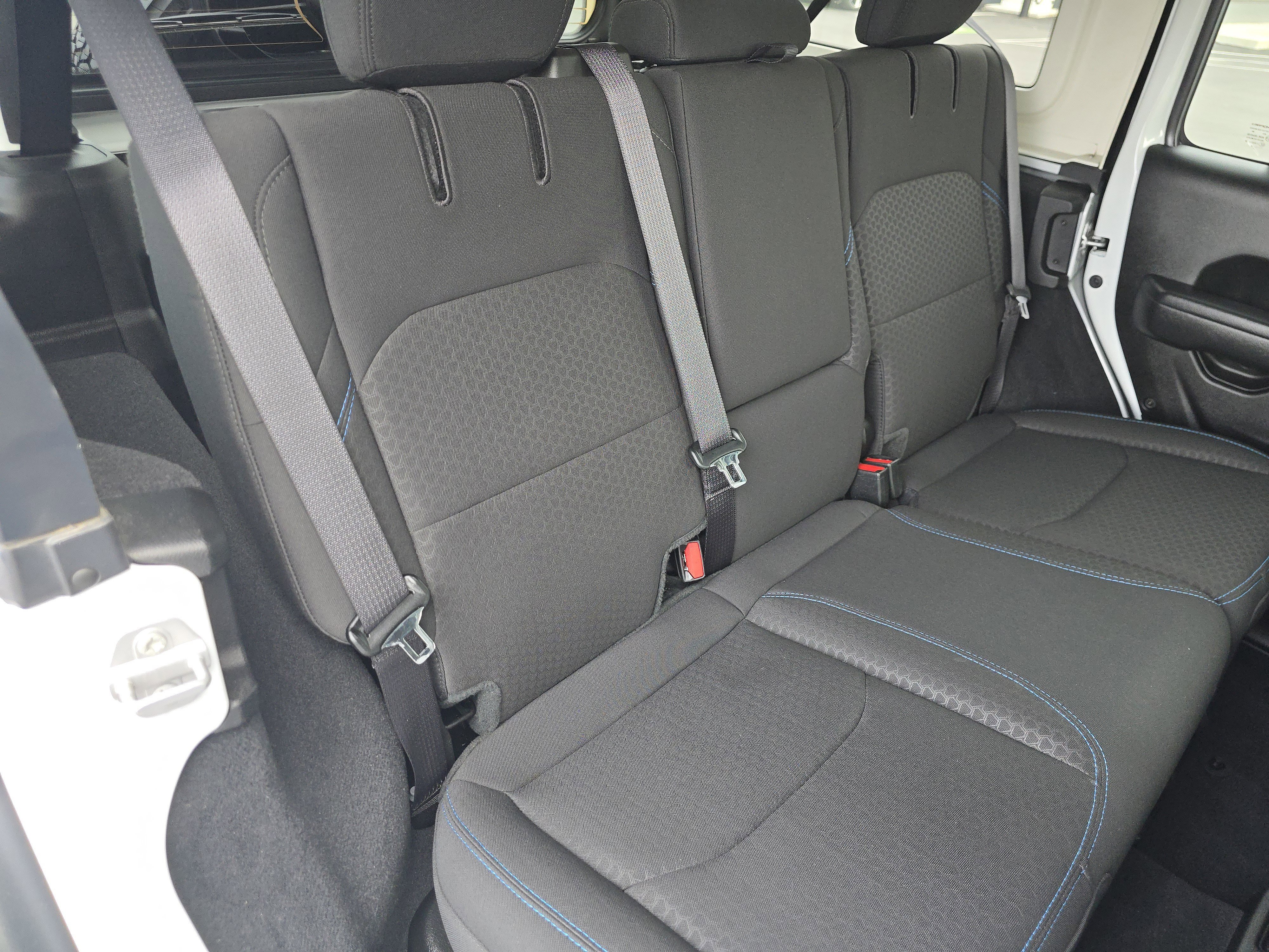 Used 2025 Bright White Clearcoat Jeep Rubicon image 18