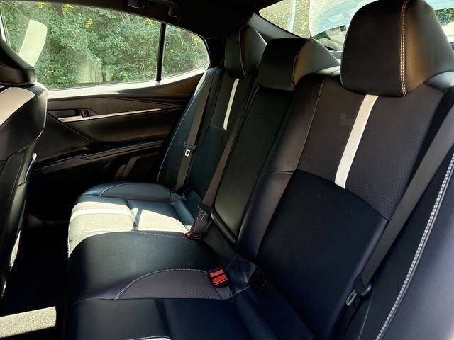 Used 2025 Ice Toyota SE image 78