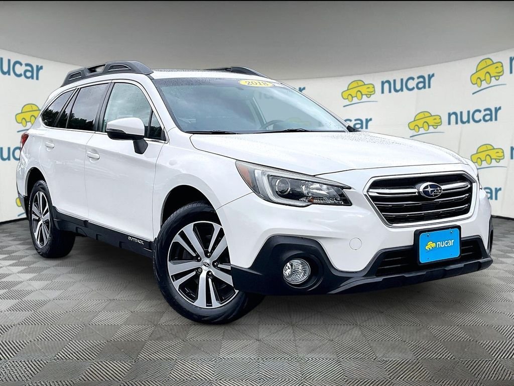 Used 2018 Crystal White Pearl Subaru 2.5i image 1