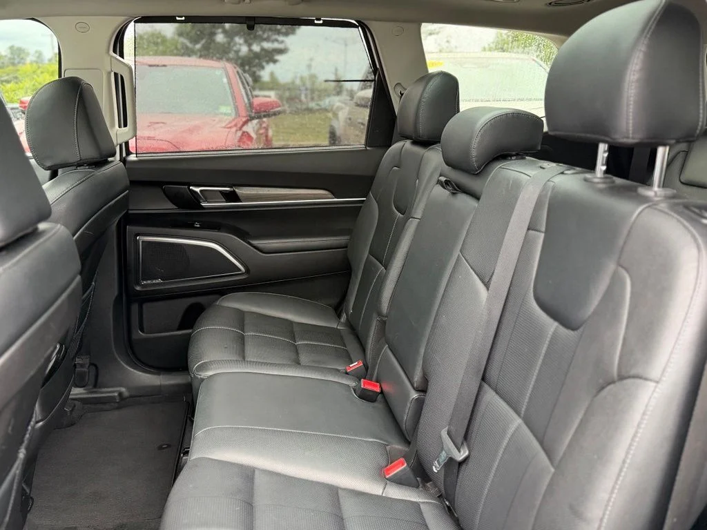 Used 2022 White Kia SX image 6