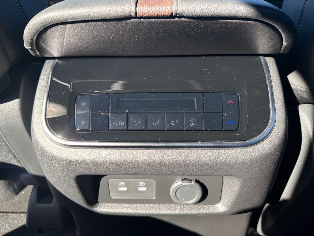 New 2026 Nissan Armada SL 4D Sport Utility