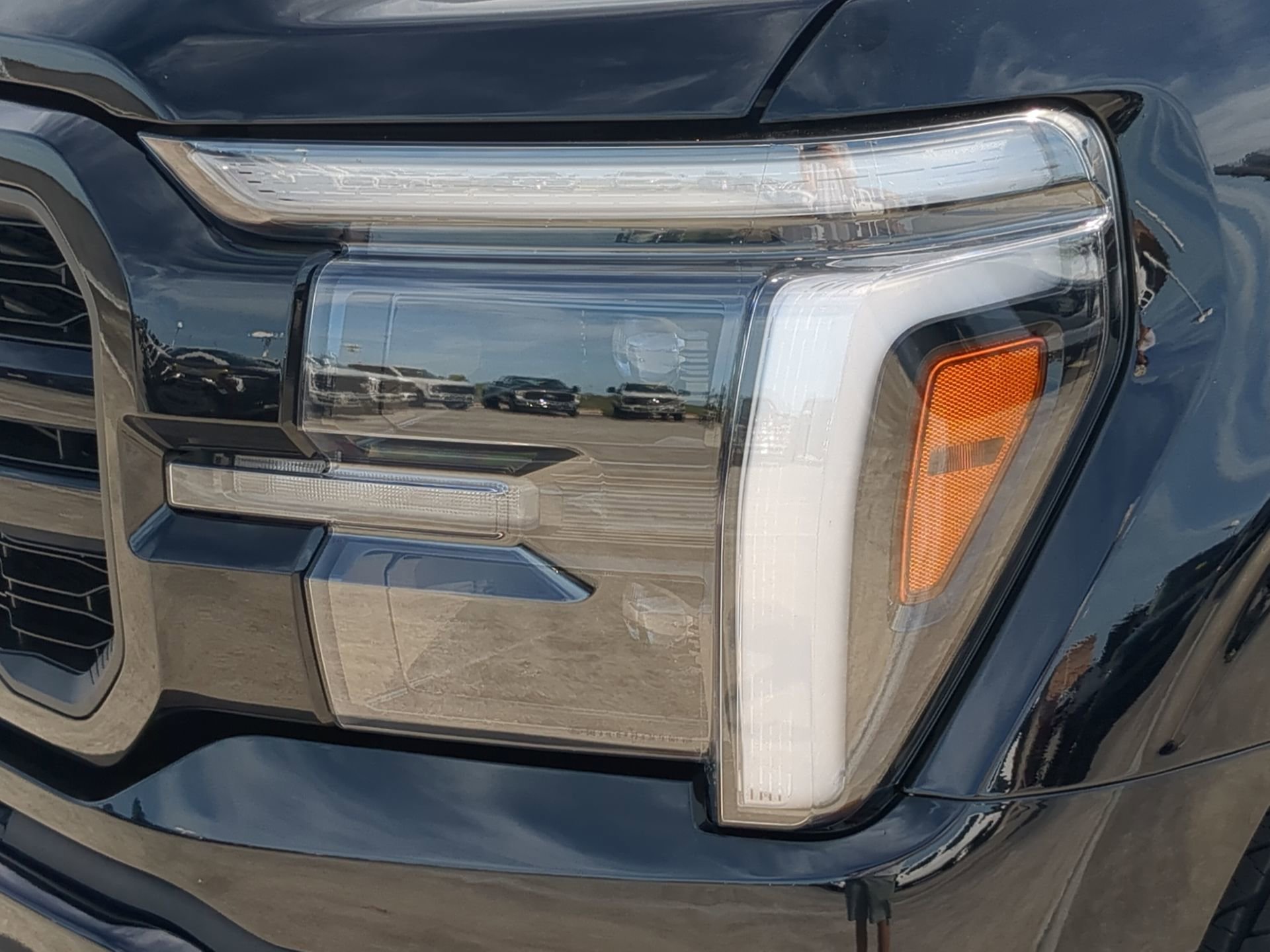 New 2026 Agate Black Metallic Ford Lariat® image 41